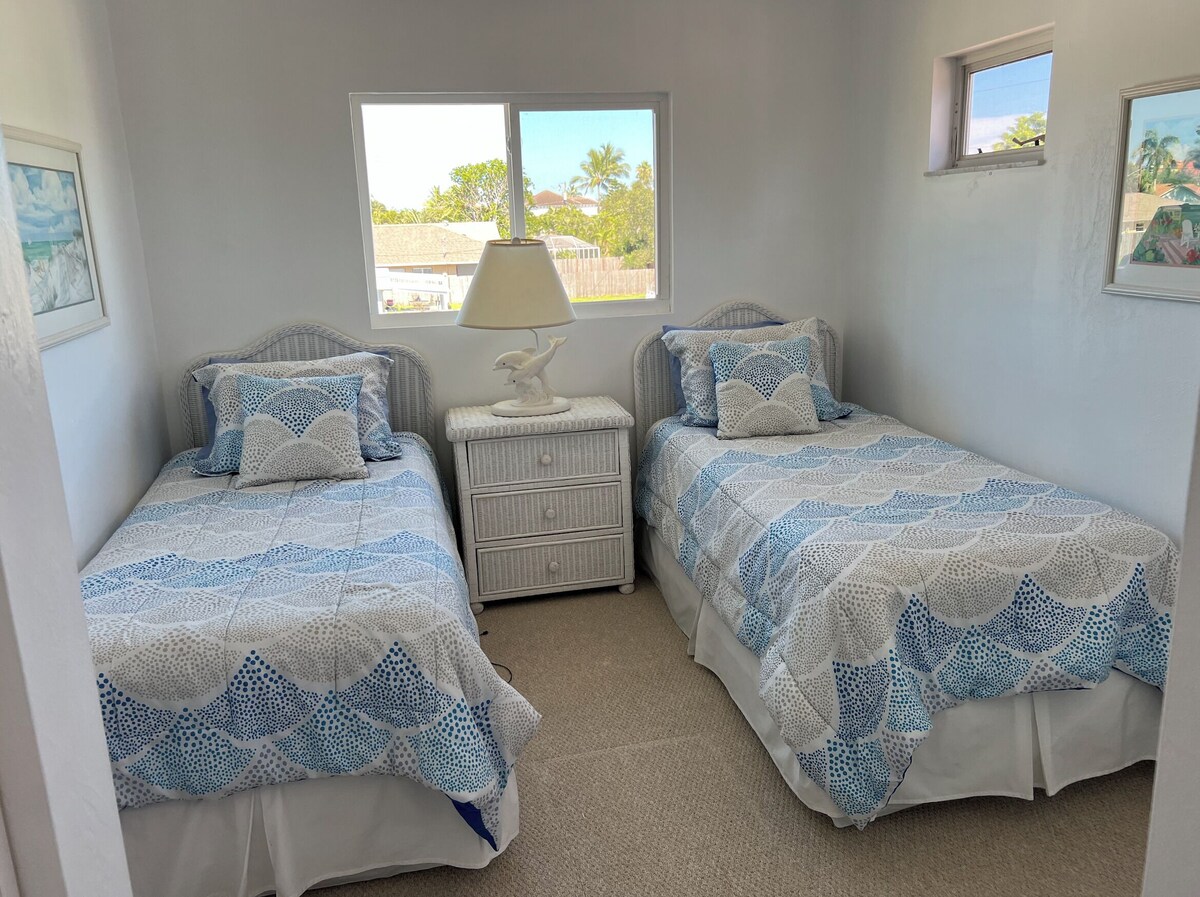 Photo 31 of Spacious apartment on two floors with beautiful sunset views.
