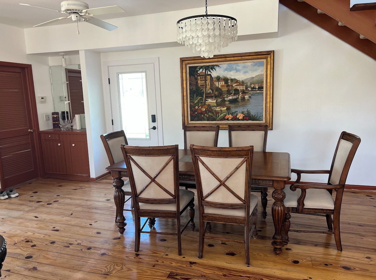 Photo 24 of Spacious apartment on two floors with beautiful sunset views.
