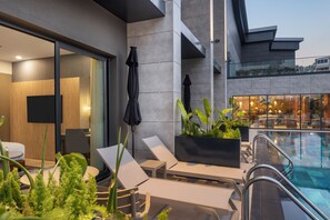 Privilege, ห้องพัก, เตียงใหญ่ 1 เตียง | ผ้าปูที่นอน Frette จากอิตาลี, เครื่องนอนระดับพรีเมียม, ผ้านวมขนเป็ด