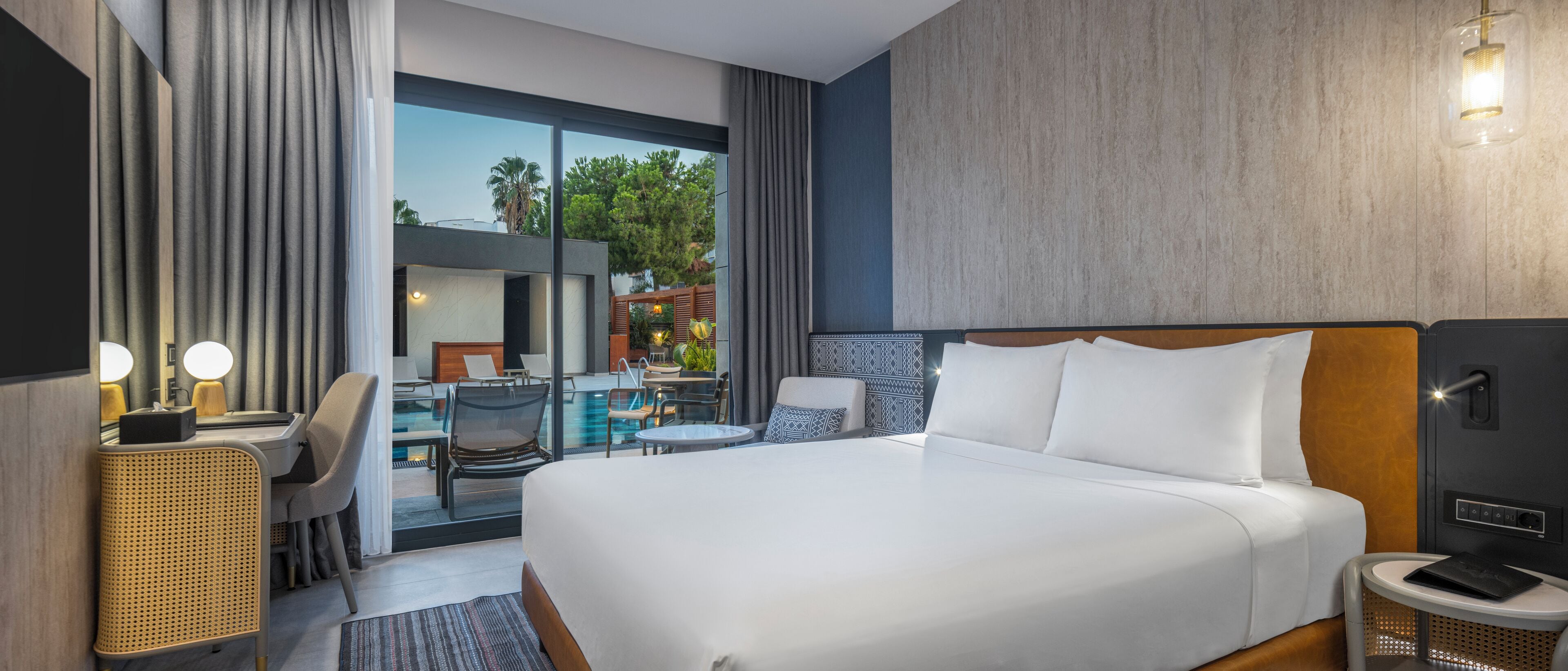 Privilege, ห้องพัก, เตียงใหญ่ 1 เตียง | ผ้าปูที่นอน Frette จากอิตาลี, เครื่องนอนระดับพรีเมียม, ผ้านวมขนเป็ด