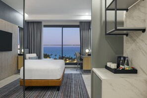 Habitación clásica, 1 cama King size, vista al mar | Sábanas italianas Frette, ropa de cama de alta calidad y edredón 