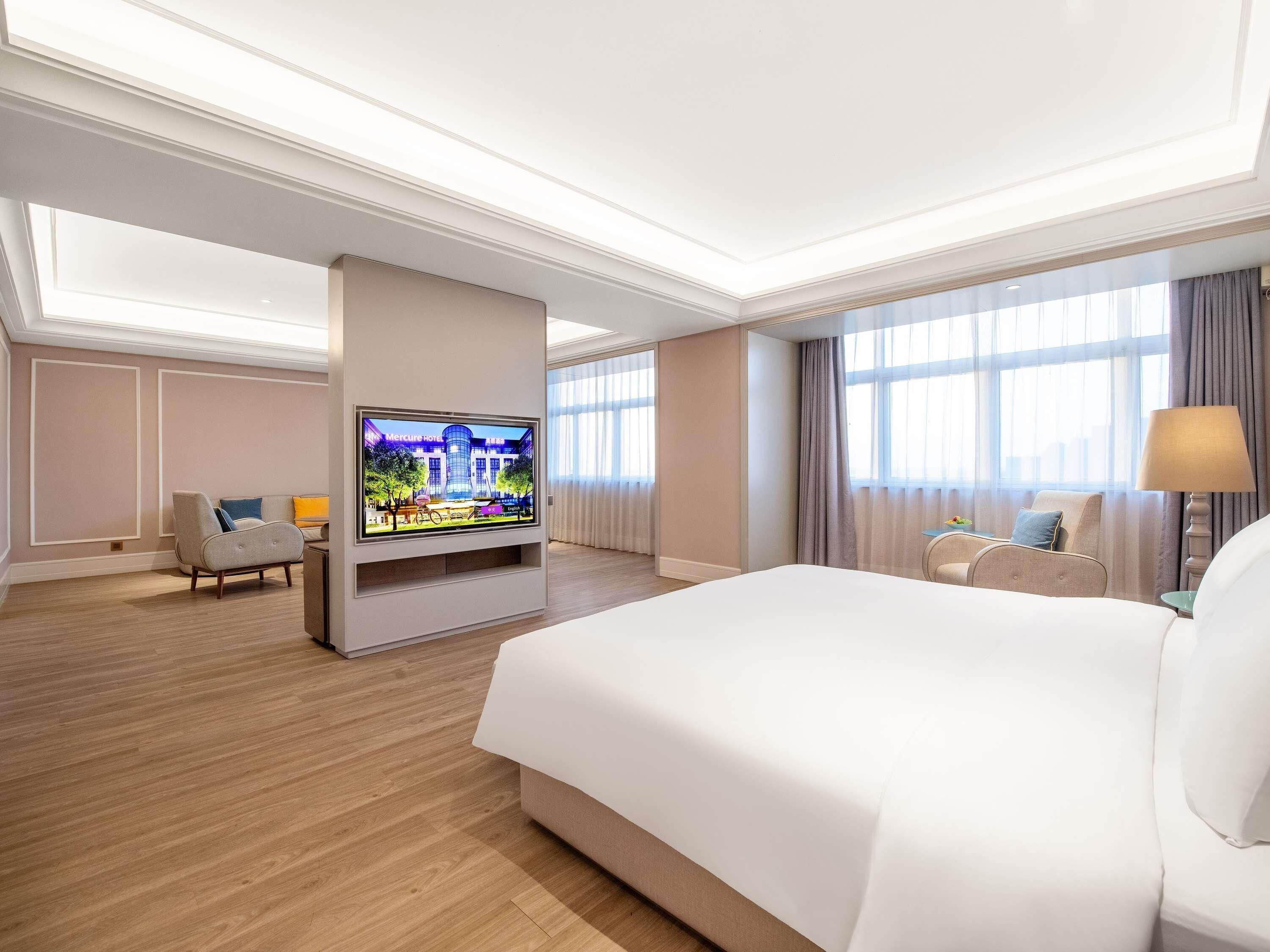 Suite Deluxe, 1 cama de matrimonio grande | Ropa de cama de alta calidad y edredones de plumas