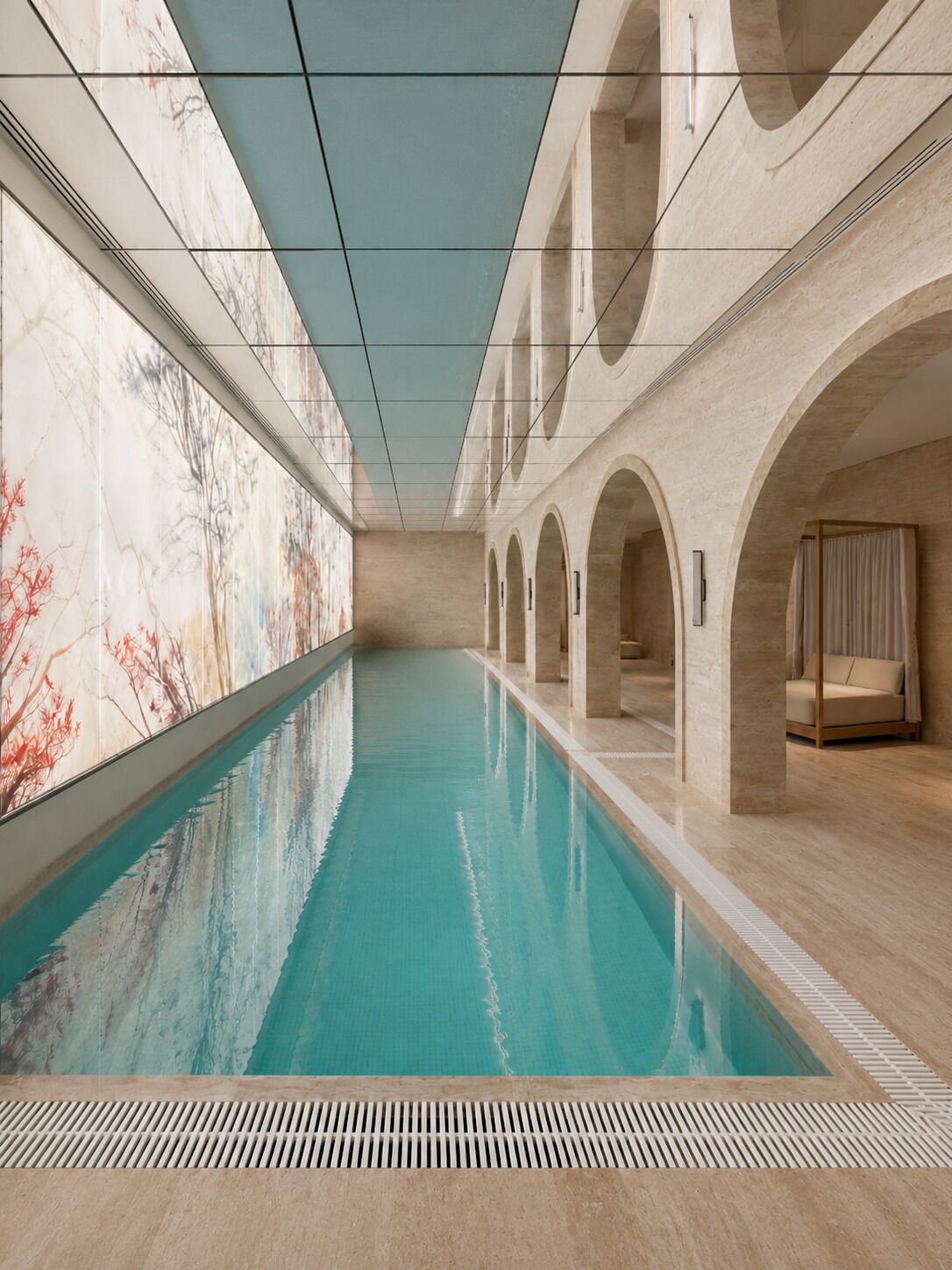 Piscina coperta, piscina all'aperto