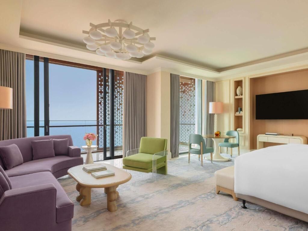 小型套房, 1 张特大床, 阳台, 海景 (1 Bedroom) | 起居区