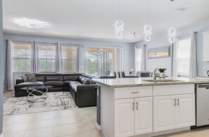 House | 6 bedrooms, Internet