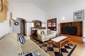 Smart TV - Home2Book Private Villa with Pool, Playa Blanca (Playa Blanca)
