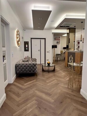 Reception - Sofia Ultra Suite Collection (Rome)