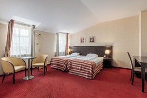 Superior Twin Room | Bathroom