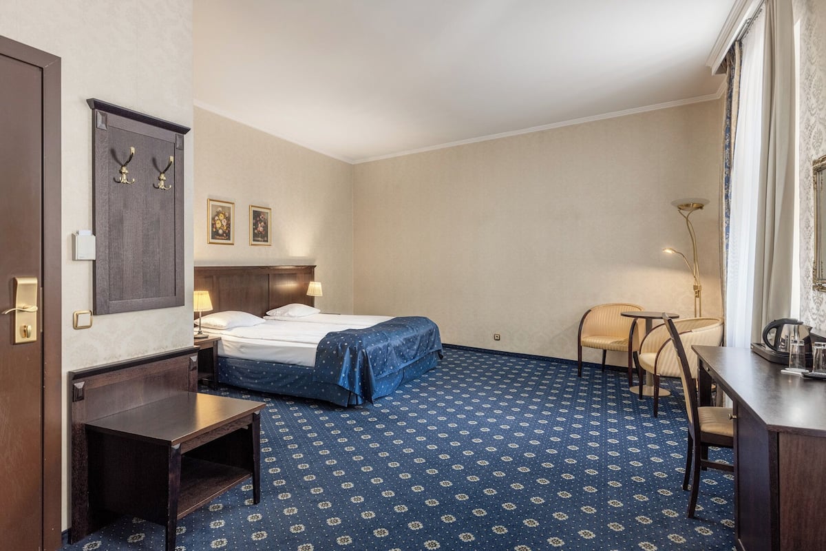 Superior Double Room | Iron/ironing board, free WiFi