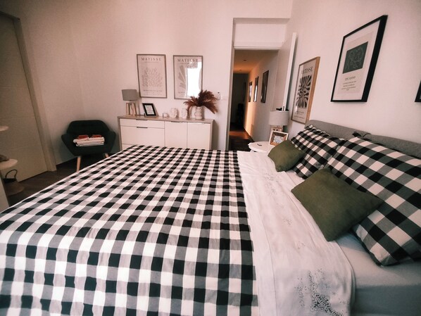 1 bedroom, iron/ironing board, WiFi, bed sheets