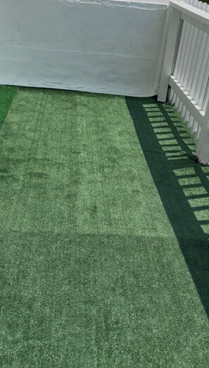 Property grounds - Cozy Apt w/Balcony near Beach & Casinos 2nd Floor (Atlantic City)