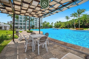 Pool - Balancán 2BR Sanctuary: Full Vidanta Membership, Private Safe & Resort Pool (Nuevo Nayarit)