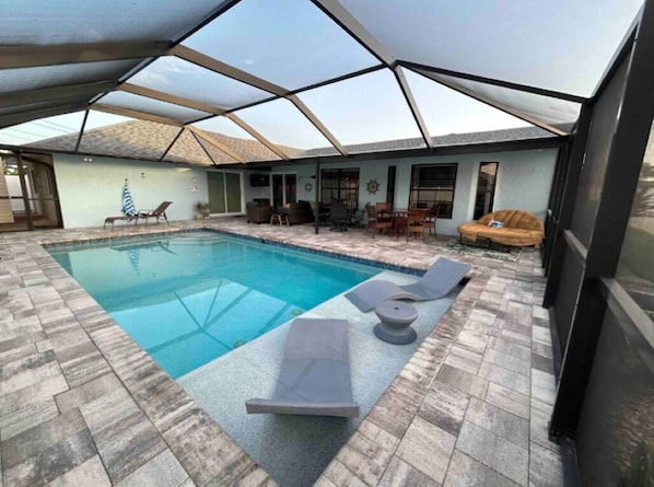 Outdoor pool, a heated pool