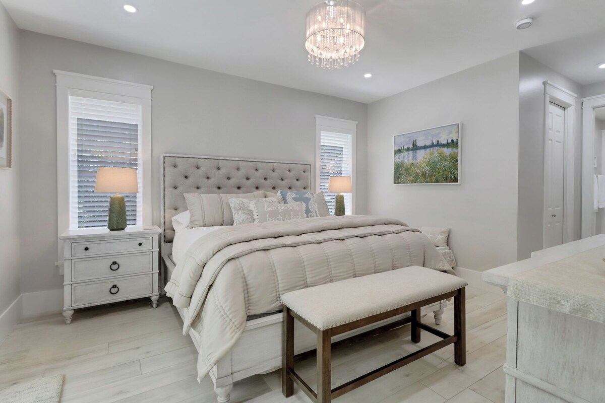Photo 10 of Heron House at Logan Woods. Bright & spacious fully renovated home with pool!