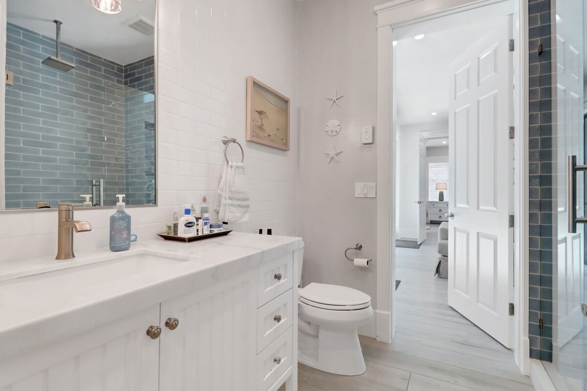 Photo 19 of Heron House at Logan Woods. Bright & spacious fully renovated home with pool!