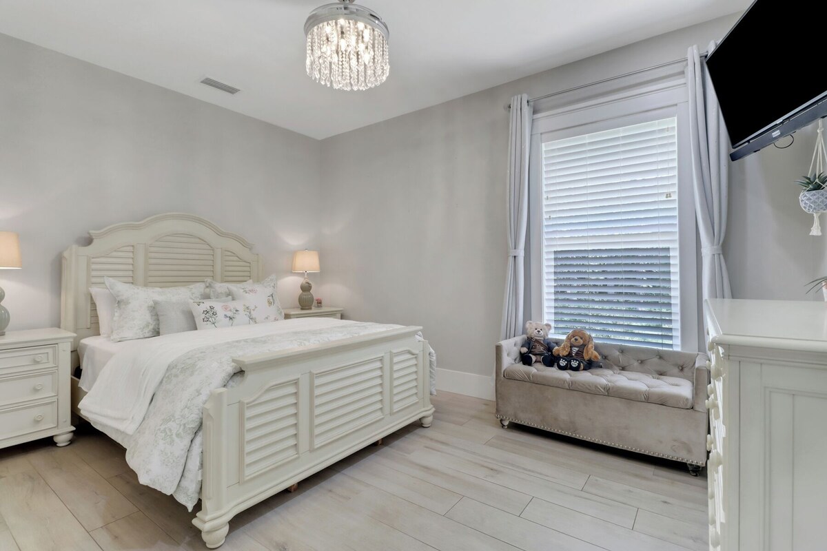 Photo 15 of Heron House at Logan Woods. Bright & spacious fully renovated home with pool!