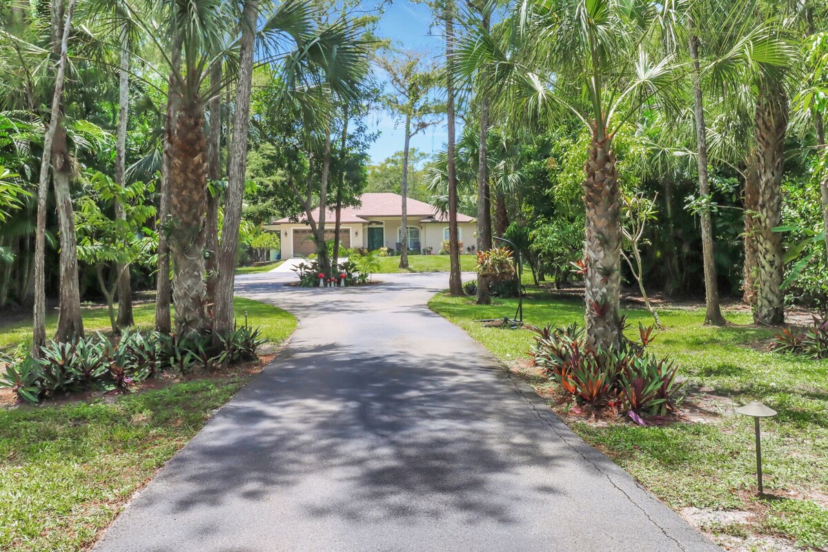 Photo 3 of Heron House at Logan Woods. Bright & spacious fully renovated home with pool!