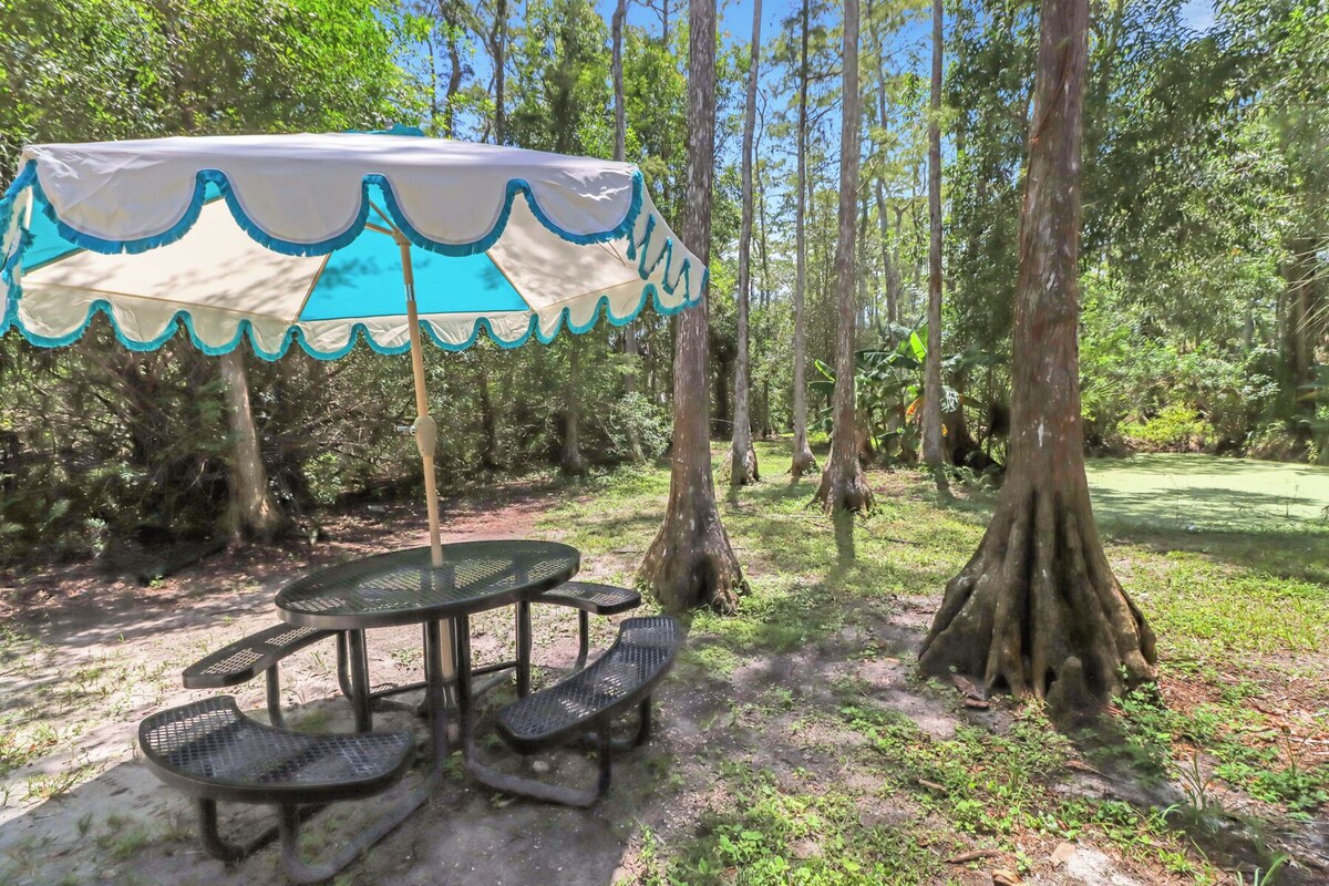 Photo 28 of Heron House at Logan Woods. Bright & spacious fully renovated home with pool!