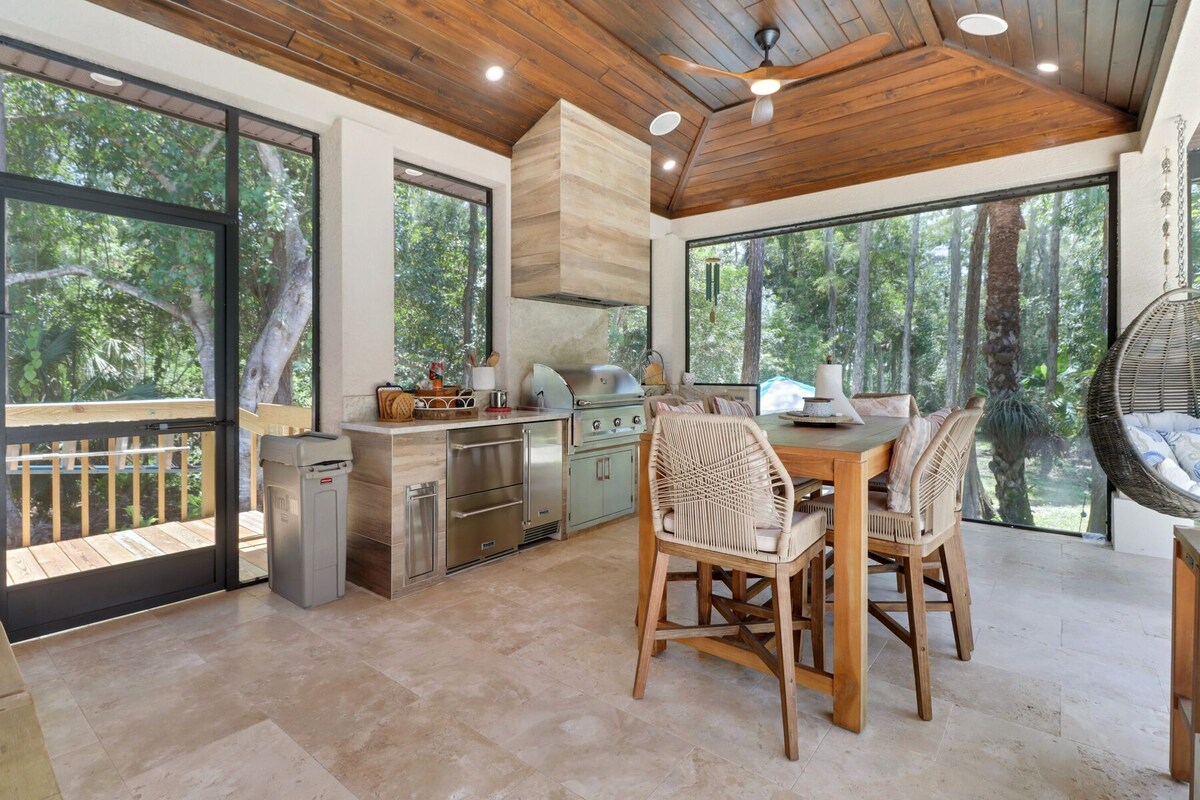 Photo 2 of Heron House at Logan Woods. Bright & spacious fully renovated home with pool!