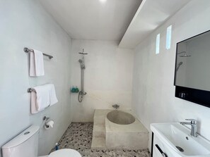 Villa – standard, privat bad, fjellutsikt | Bad | Håndklær, såpe, sjampo og toalettpapir