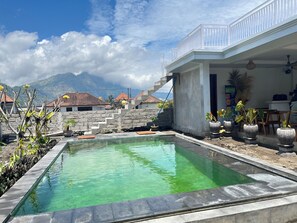 Piscina a l'aire lliure 