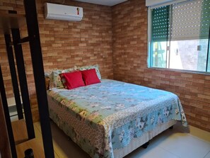 Honeymoon appartement, uitzicht op tuin | Luxe beddengoed, individueel gedecoreerd, individueel gemeubileerd