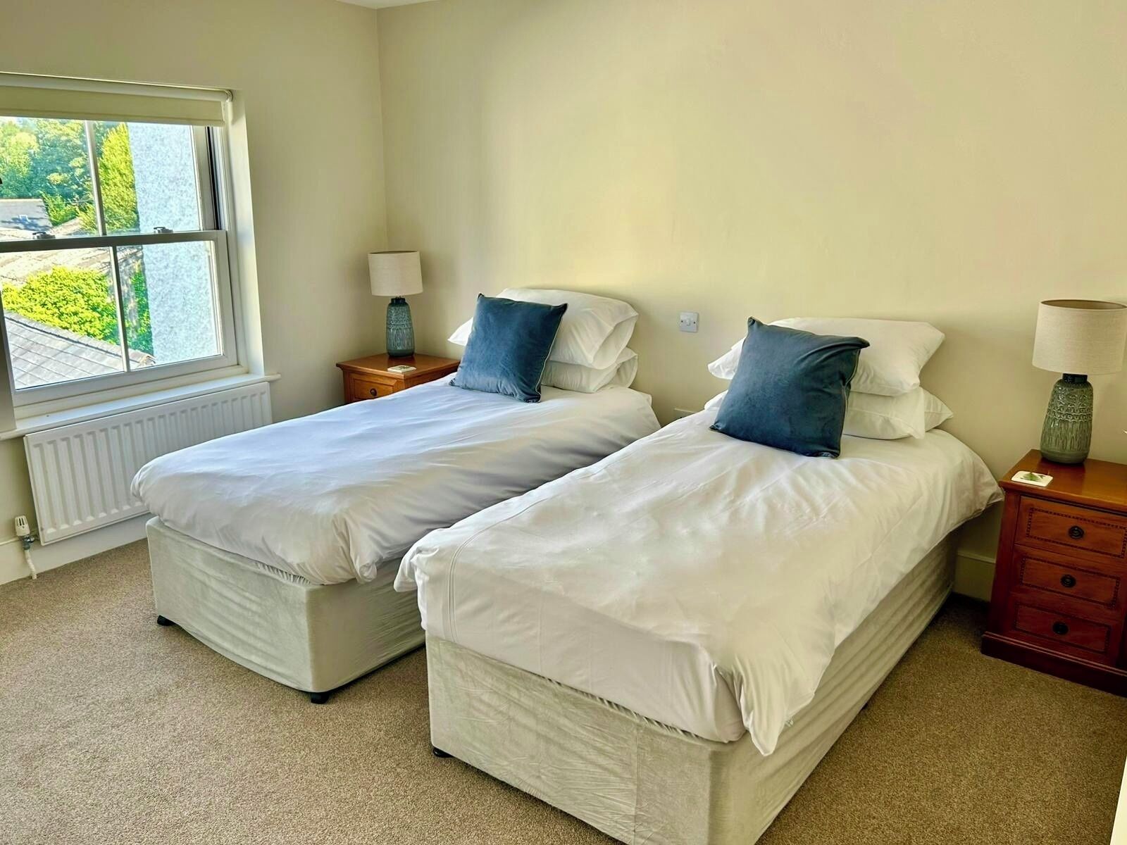 Laptop workspace, free WiFi