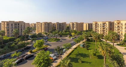 Grand Stay Apartment in Rehab City