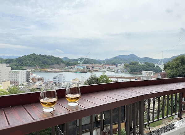 Panoramic House, Balcony, Hill View | Terrace/patio