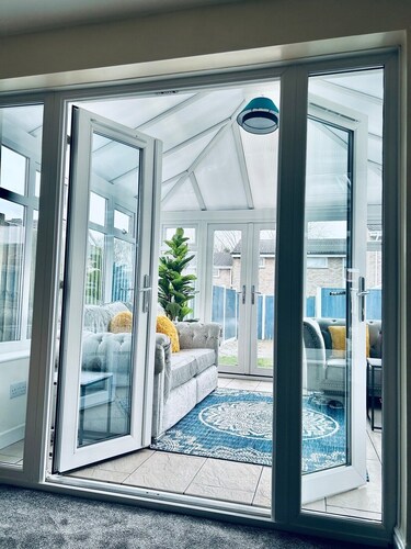 Holiday Home with Parking , Near Colchester Zoo