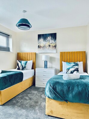 3 bedrooms, iron/ironing board, free WiFi, bed sheets