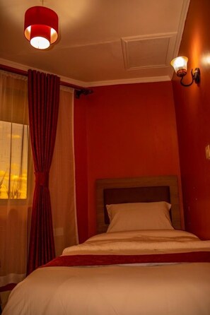 Free WiFi, bed sheets