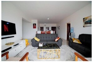 Living area - Budget Double Room (Nairobi)