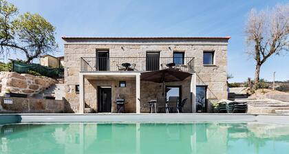 Holiday Home 'Do Alago' with Lake View, Wi-Fi and Air Conditioning