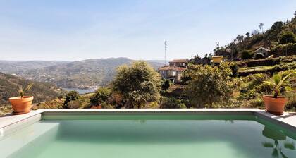 Maison de Vacances 'Do Alago' avec Vue sur le Lac, Wi-Fi et Climatisation