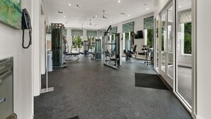 Unclassified image, 2 of 31, button - Glamorous Townhouse 4Bed/3Bath/Pool/5Min Disney (Kissimmee)