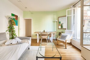 2 Schlafzimmer, Bügeleisen/Bügelbrett, kostenloses WLAN, Bettwäsche