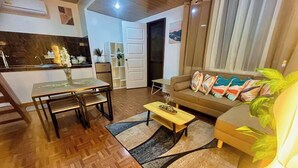 Ferienhütte, 1 Schlafzimmer, Raucher, Gartenblick | Wohnzimmer