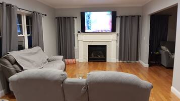 Smart TV, fireplace, computer monitors