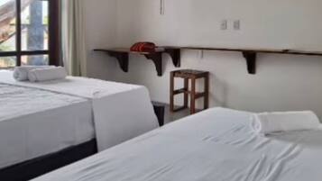 4 bedrooms, WiFi, bed sheets