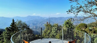 Yak and Yeti Inn