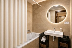 Luxury Apartment, Lanai, City View | Bathroom - Loft Jecna 43 Prague (Prague)