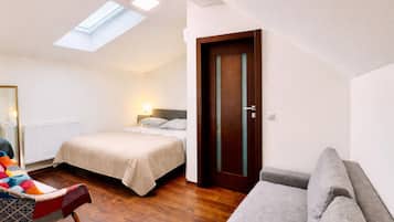 Apartamento superluxo, varanda coberta, vista para a cidade | Ferros/tábuas de passar roupa, berços grátis, Wi-Fi de cortesia