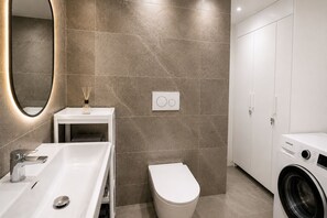 Luxury Apartment, Lanai, City View | Bathroom - Loft Jecna 43 Prague (Prague)