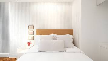 2 多间卧室、上网接入、床单