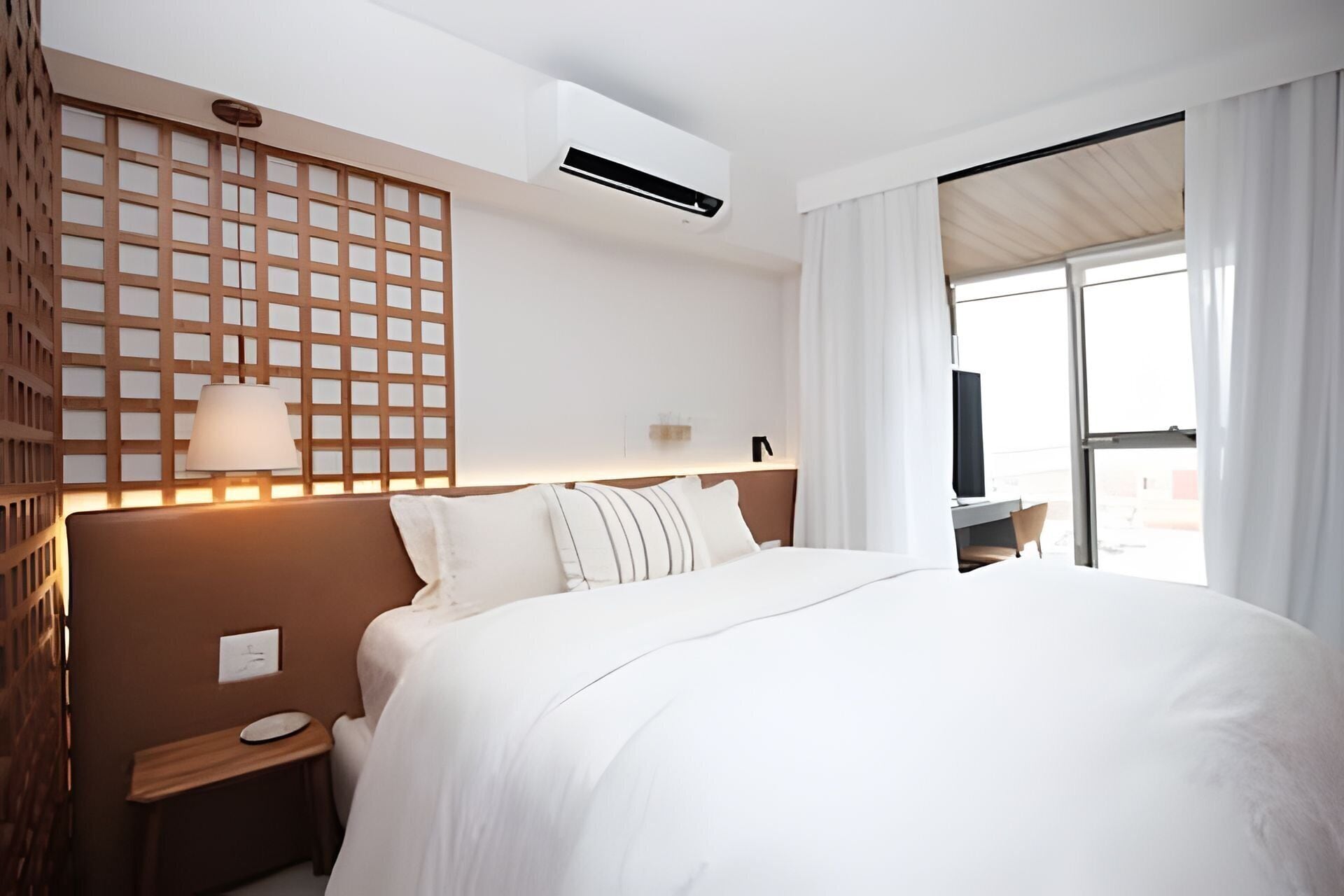 1 chambre, fer et planche à repasser, draps fournis