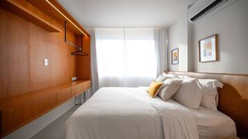 3 chambres, fer et planche Ă repasser, draps fournis