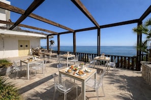 Free daily buffet breakfast - AWA KAFARA (Bagheria)