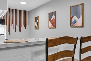 Dining - Peaceful and Modern Chic Home in Houston (Houston)