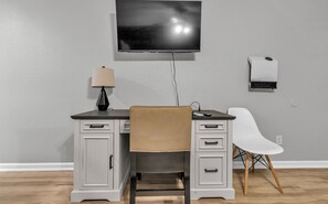 Interior - Peaceful and Modern Chic Home in Houston (Houston)